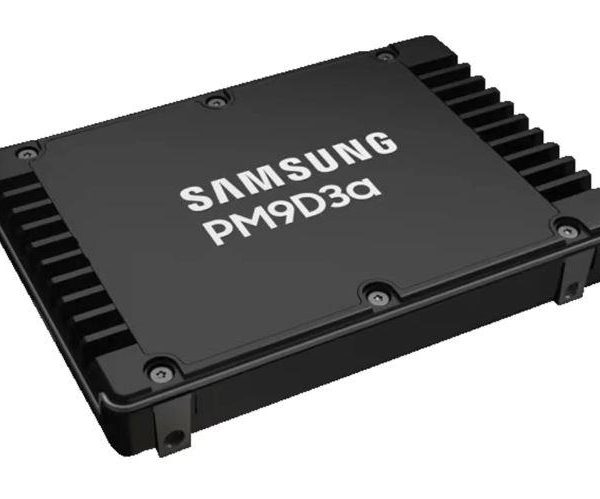 SSD|SAMSUNG|SSD series PM9D3A|7.68TB|PCIe Gen5|NVMe|Write speed 6000 MBytes/sec|Read speed 12000 MBytes/sec|Form Factor 2,5"|MZWL67T6HBLC-00AW7